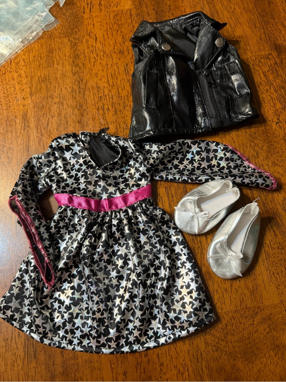 doll clothes, Star-Print Party Dress, Silver Shoes black vest. 18 inch dolls.